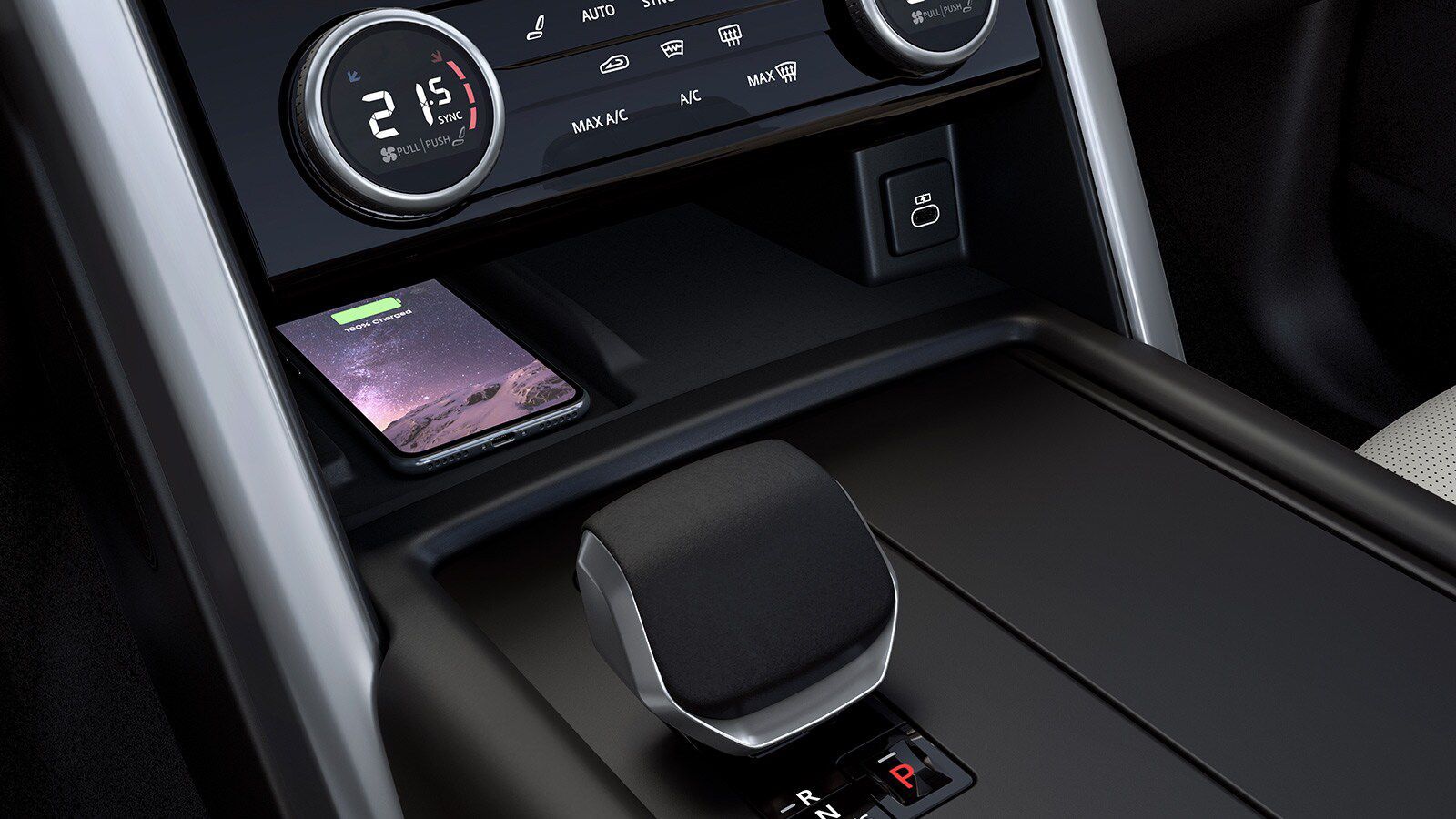 Беспроводная зарядка совместимых устройств.