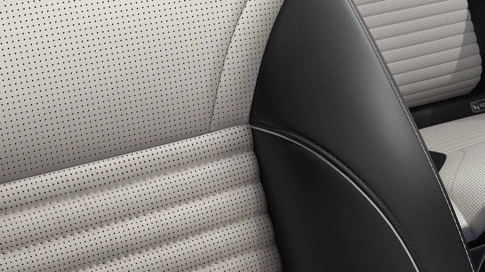 Сиденья с двухцветной отделкой. Эксклюзивно для Discovery R-Dynamic.