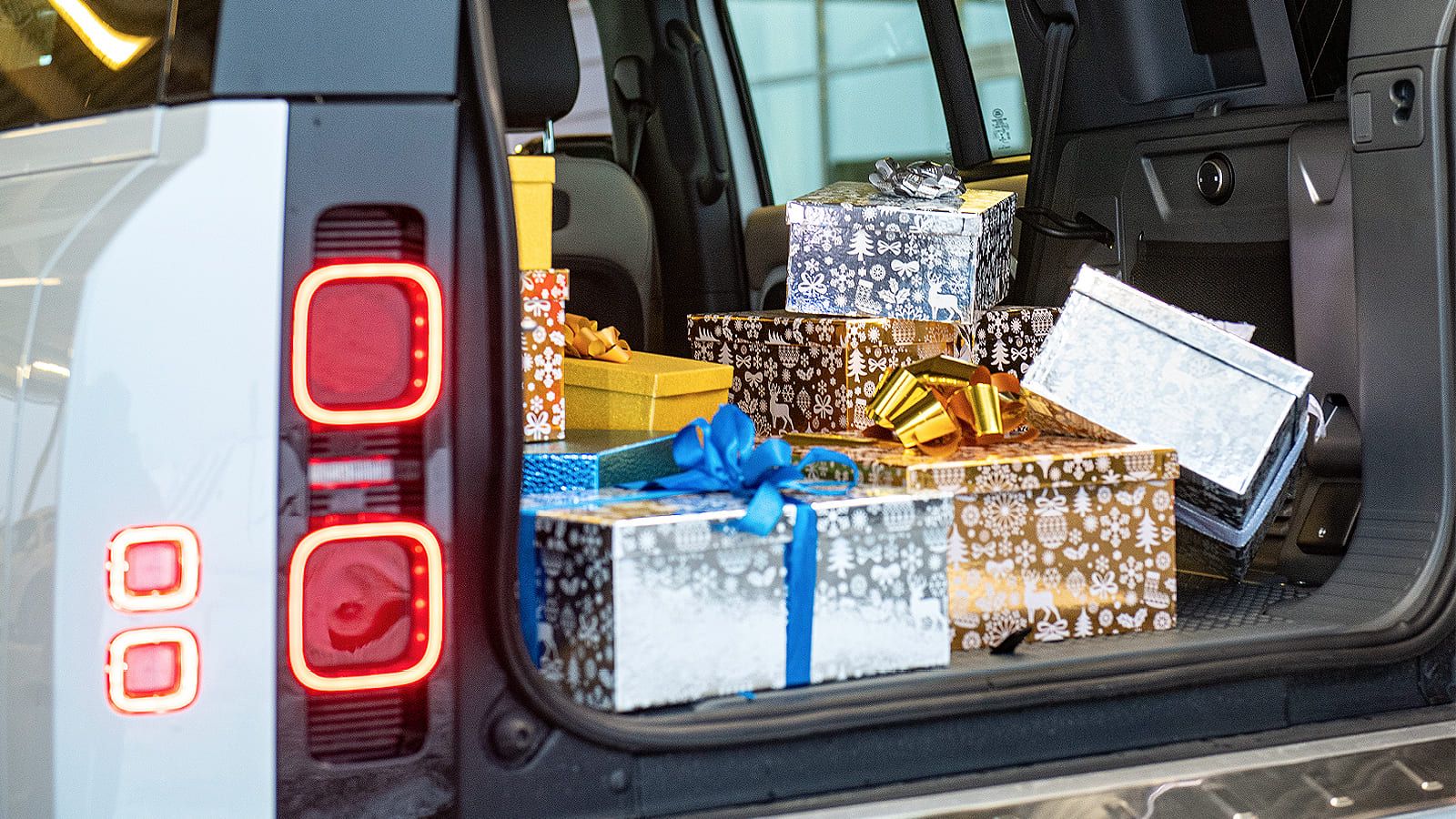 ПОДДЕРЖИВАЕМ ТЕХ,
КТО НА НАС НАДЕЕТСЯ!